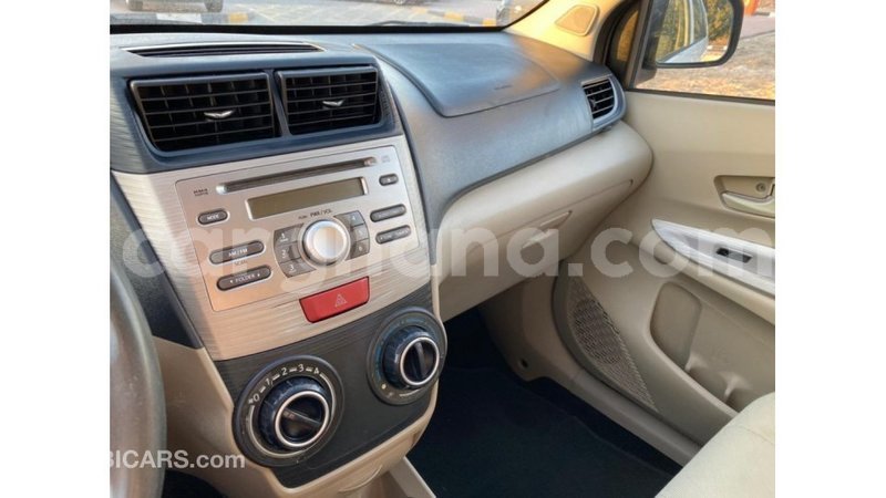 Big with watermark toyota avanza ashanti import dubai 15554