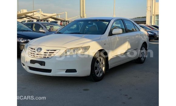 Ra Imported Toyota Camry funfun Ọkọ̀ in Import - Dubai ni Ashanti Ra Imported Toyota Camry funfun Ọkọ̀ in Import - Dubai ni Ashanti