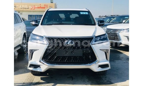 Sayi Imported Lexus LX White Mota in Import - Dubai a Ashanti Sayi Imported Lexus LX White Mota in Import - Dubai a Ashanti