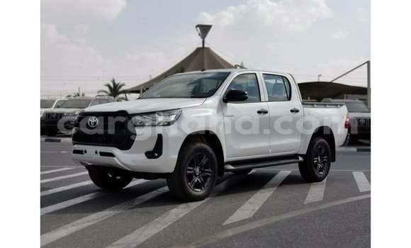 Ra Imported Toyota Hilux funfun Ọkọ̀ in Import - Dubai ni Ashanti Ra Imported Toyota Hilux funfun Ọkọ̀ in Import - Dubai ni Ashanti