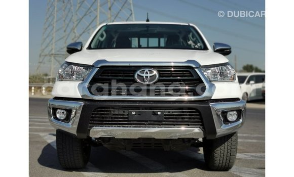 Buy Import Toyota Hilux White Car in Import - Dubai in Ashanti Buy Import Toyota Hilux White Car in Import - Dubai in Ashanti