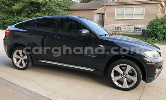 Ra Àlòkù BMW X6 Black Ọkọ̀ in Accra ni Greater Accra Ra Àlòkù BMW X6 Black Ọkọ̀ in Accra ni Greater Accra