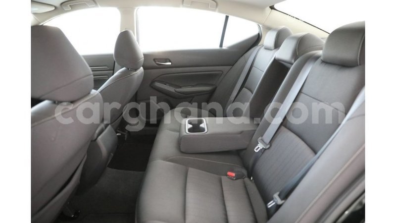 Big with watermark nissan altima ashanti import dubai 15578