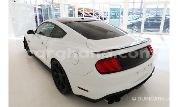 Sayi Imported Ford Mustang White Mota in Import - Dubai a Ashanti Sayi Imported Ford Mustang White Mota in Import - Dubai a Ashanti