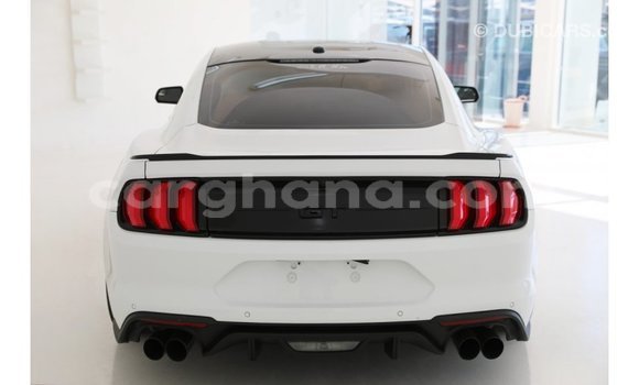 Sayi Imported Ford Mustang White Mota in Import - Dubai a Ashanti Sayi Imported Ford Mustang White Mota in Import - Dubai a Ashanti