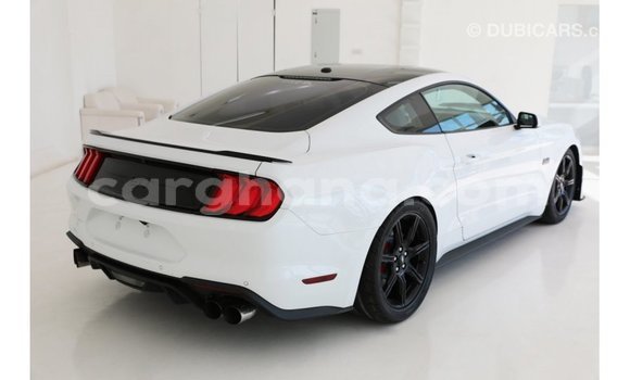 Sayi Imported Ford Mustang White Mota in Import - Dubai a Ashanti Sayi Imported Ford Mustang White Mota in Import - Dubai a Ashanti