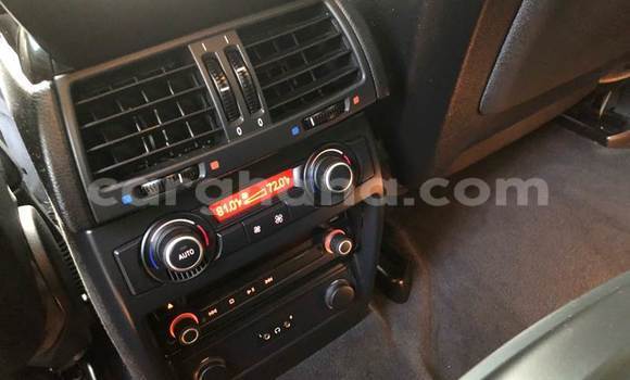 Ra Àlòkù BMW X6 Black Ọkọ̀ in Accra ni Greater Accra Ra Àlòkù BMW X6 Black Ọkọ̀ in Accra ni Greater Accra