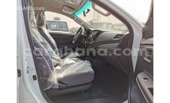 Sayi Imported Mitsubishi L200 White Mota in Import - Dubai a Ashanti Sayi Imported Mitsubishi L200 White Mota in Import - Dubai a Ashanti