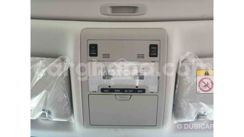 Big with watermark toyota land cruiser ashanti import dubai 15619