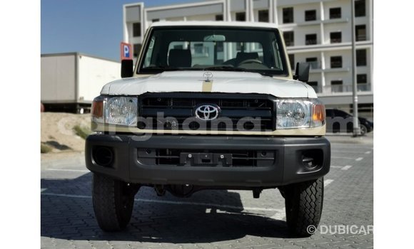 Ra Imported Toyota Land Cruiser Alagara Ọkọ̀ in Import - Dubai ni Ashanti Ra Imported Toyota Land Cruiser Alagara Ọkọ̀ in Import - Dubai ni Ashanti