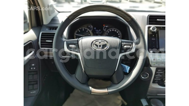 Big with watermark toyota prado ashanti import dubai 15623