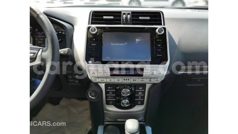 Big with watermark toyota prado ashanti import dubai 15623