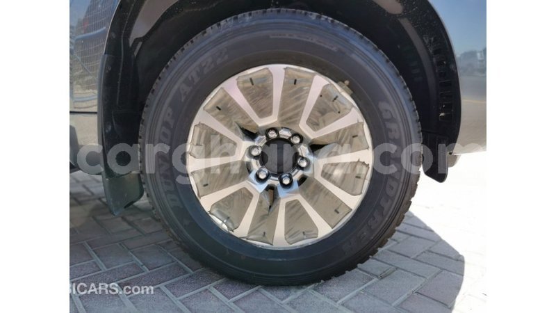 Big with watermark toyota prado ashanti import dubai 15623