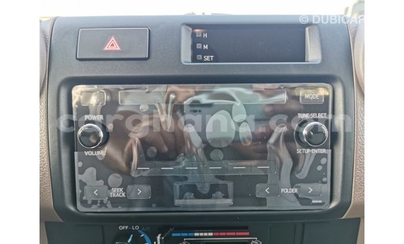 Buy Import Toyota Land Cruiser White Car in Import - Dubai in Ashanti Buy Import Toyota Land Cruiser White Car in Import - Dubai in Ashanti