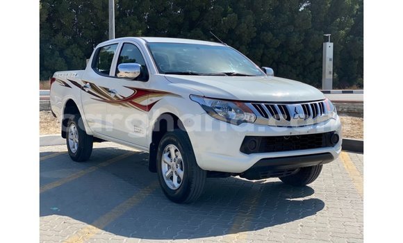 Ra Imported Mitsubishi L200 funfun Ọkọ̀ in Import - Dubai ni Ashanti Ra Imported Mitsubishi L200 funfun Ọkọ̀ in Import - Dubai ni Ashanti