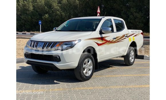 Ra Imported Mitsubishi L200 funfun Ọkọ̀ in Import - Dubai ni Ashanti Ra Imported Mitsubishi L200 funfun Ọkọ̀ in Import - Dubai ni Ashanti