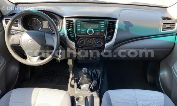 Ra Imported Mitsubishi L200 funfun Ọkọ̀ in Import - Dubai ni Ashanti Ra Imported Mitsubishi L200 funfun Ọkọ̀ in Import - Dubai ni Ashanti