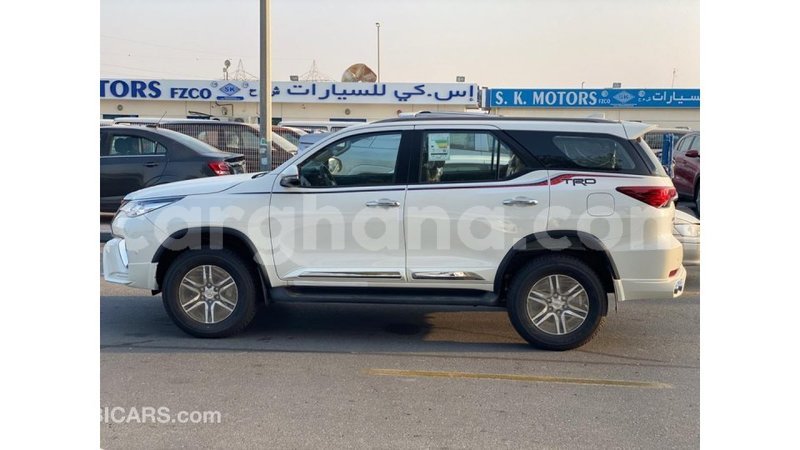 Big with watermark toyota fortuner ashanti import dubai 15633