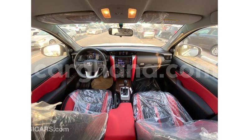 Big with watermark toyota fortuner ashanti import dubai 15633