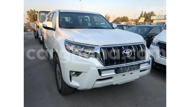 Big with watermark toyota land cruiser ashanti import dubai 15641