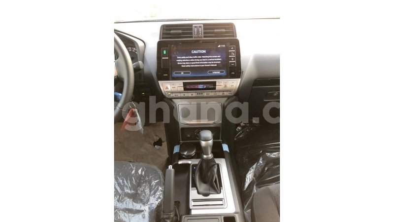 Big with watermark toyota land cruiser ashanti import dubai 15641