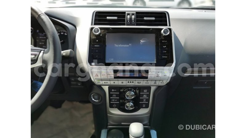 Big with watermark toyota prado ashanti import dubai 15666