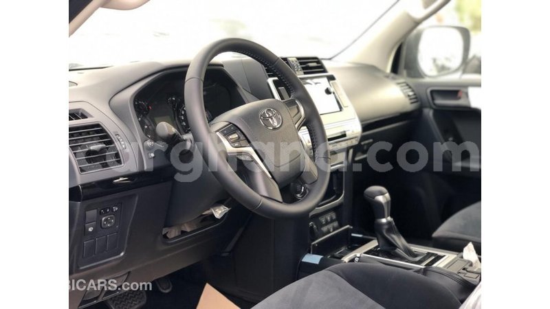 Big with watermark toyota prado ashanti import dubai 15669