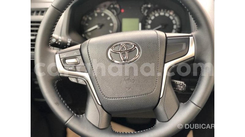 Big with watermark toyota prado ashanti import dubai 15669