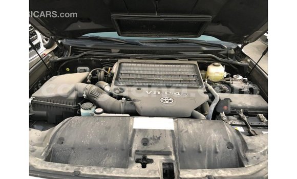 Ra Imported Toyota Land Cruiser Miiran Ọkọ̀ in Import - Dubai ni Ashanti Ra Imported Toyota Land Cruiser Miiran Ọkọ̀ in Import - Dubai ni Ashanti