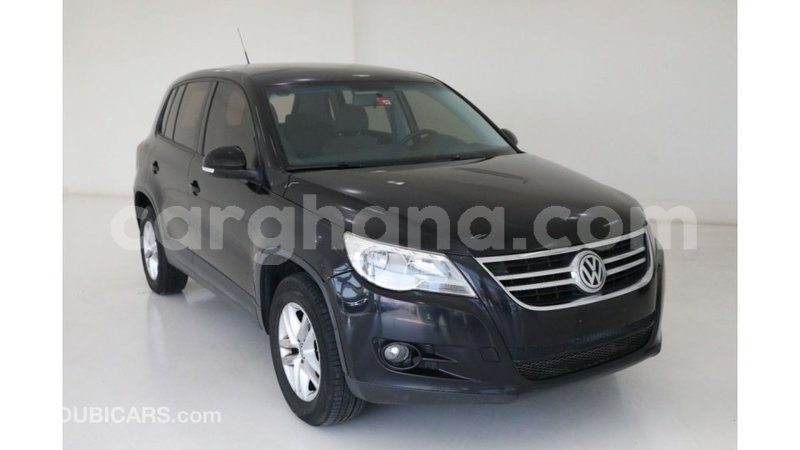 Big with watermark volkswagen tiguan ashanti import dubai 15687