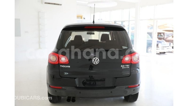 Big with watermark volkswagen tiguan ashanti import dubai 15687