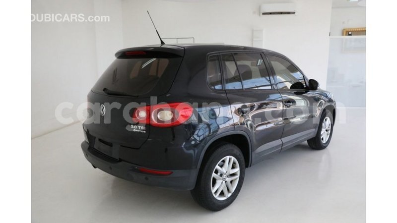 Big with watermark volkswagen tiguan ashanti import dubai 15687