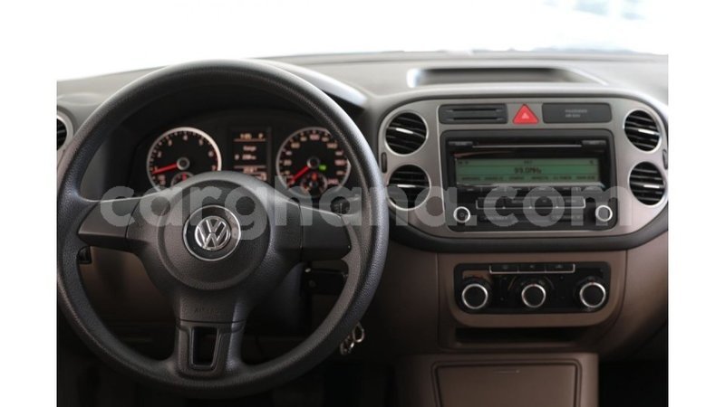 Big with watermark volkswagen tiguan ashanti import dubai 15687