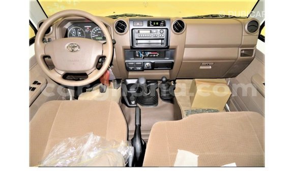 Buy Import Toyota Land Cruiser White Car in Import - Dubai in Ashanti Buy Import Toyota Land Cruiser White Car in Import - Dubai in Ashanti