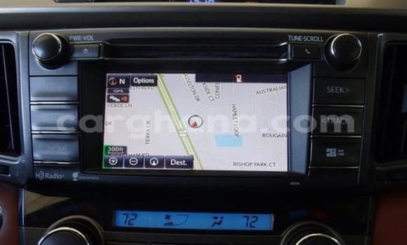 Buy Used Toyota RAV4 White Car in Accra in Greater Accra Buy Used Toyota RAV4 White Car in Accra in Greater Accra