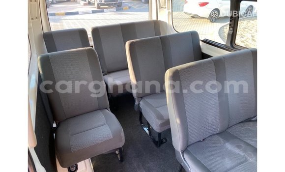 Buy Import Nissan Urvan White Car in Import - Dubai in Ashanti Buy Import Nissan Urvan White Car in Import - Dubai in Ashanti