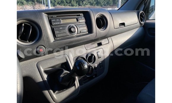 Buy Import Nissan Urvan White Car in Import - Dubai in Ashanti Buy Import Nissan Urvan White Car in Import - Dubai in Ashanti