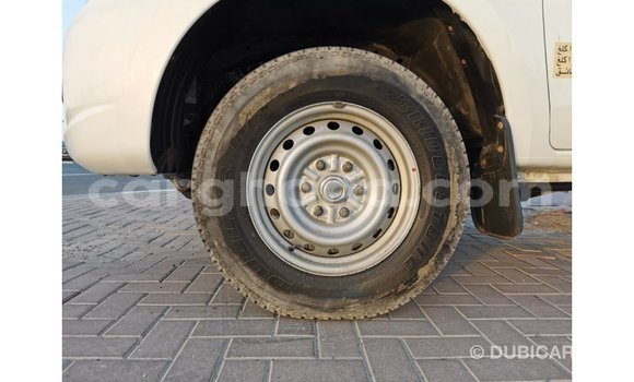 Sayi Imported Mitsubishi L200 White Mota in Import - Dubai a Ashanti Sayi Imported Mitsubishi L200 White Mota in Import - Dubai a Ashanti