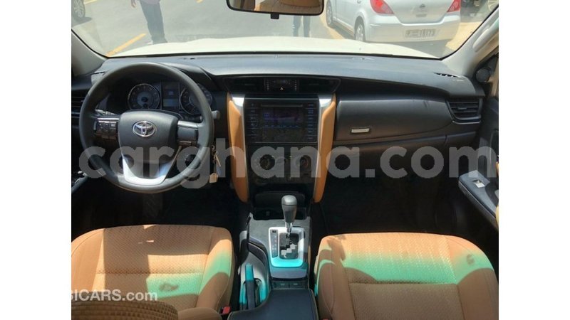 Big with watermark toyota fortuner ashanti import dubai 15736