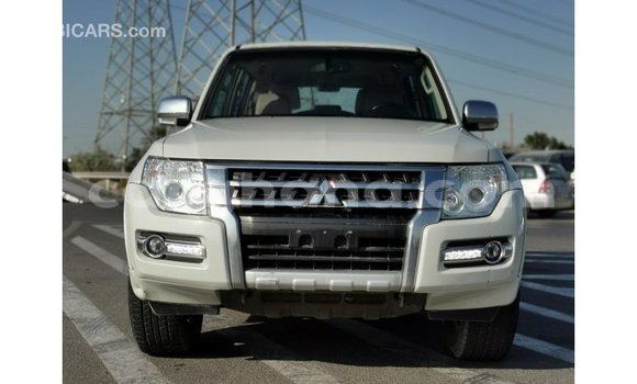 Buy Import Mitsubishi Pajero White Car in Import - Dubai in Ashanti Buy Import Mitsubishi Pajero White Car in Import - Dubai in Ashanti