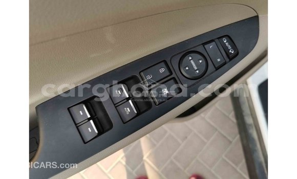 Ra Imported Hyundai Tucson funfun Ọkọ̀ in Import - Dubai ni Ashanti Ra Imported Hyundai Tucson funfun Ọkọ̀ in Import - Dubai ni Ashanti