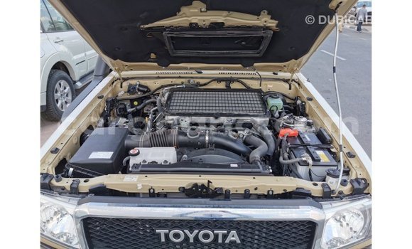 Ra Imported Toyota Land Cruiser Alagara Ọkọ̀ in Import - Dubai ni Ashanti Ra Imported Toyota Land Cruiser Alagara Ọkọ̀ in Import - Dubai ni Ashanti