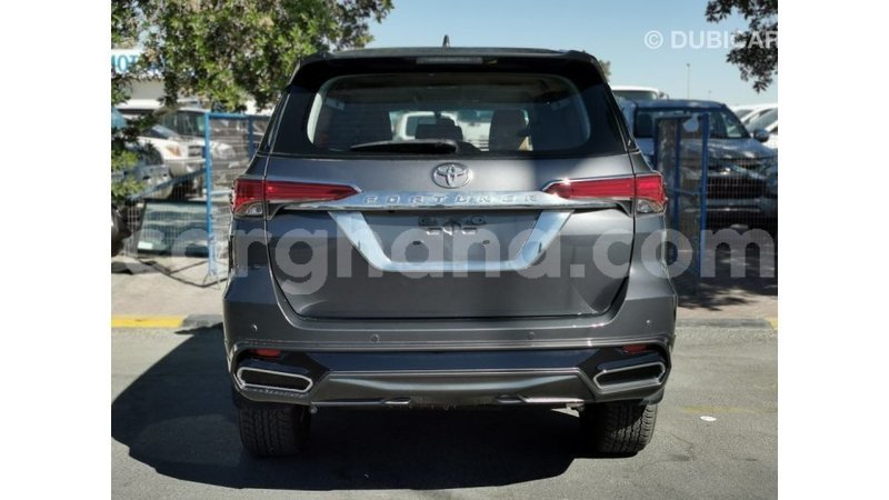 Big with watermark toyota fortuner ashanti import dubai 15763