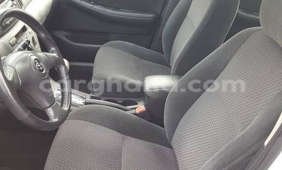 Sayi Na hannu Toyota Corolla White Mota in Accra a Greater Accra Sayi Na hannu Toyota Corolla White Mota in Accra a Greater Accra
