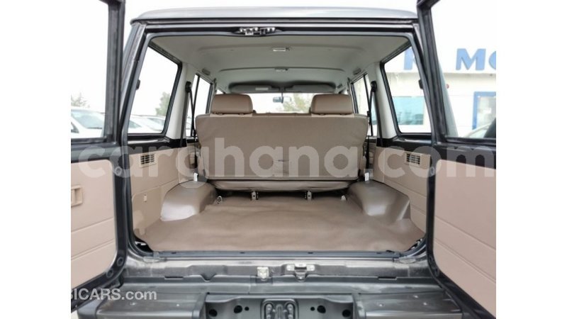 Big with watermark toyota land cruiser ashanti import dubai 15803