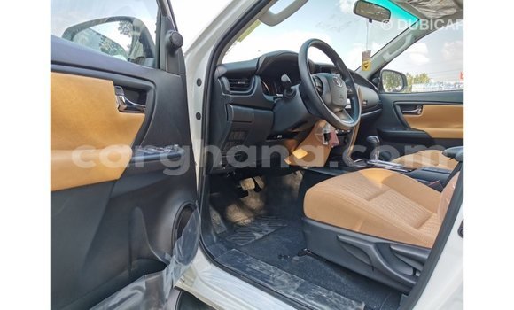 Buy Import Toyota Fortuner White Car in Import - Dubai in Ashanti Buy Import Toyota Fortuner White Car in Import - Dubai in Ashanti