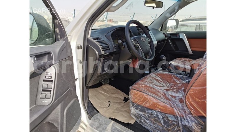 Big with watermark toyota prado ashanti import dubai 15819