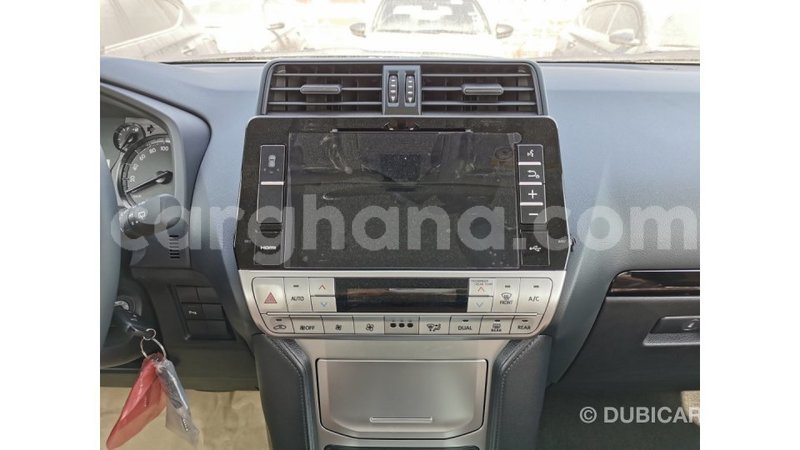 Big with watermark toyota prado ashanti import dubai 15819