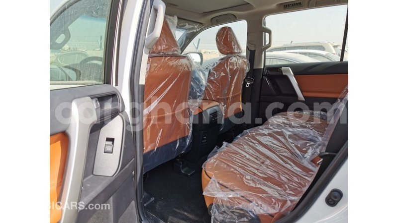 Big with watermark toyota prado ashanti import dubai 15819