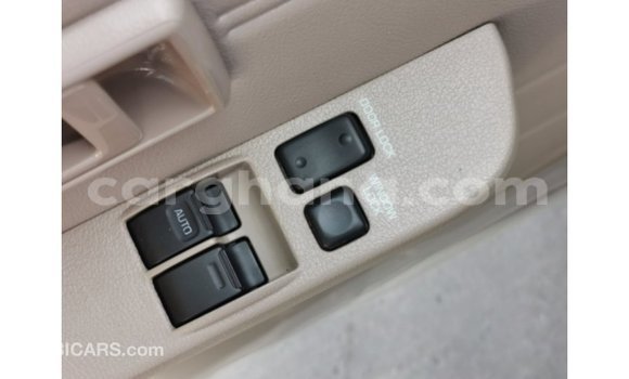 Ra Imported Toyota Land Cruiser funfun Ọkọ̀ in Import - Dubai ni Ashanti Ra Imported Toyota Land Cruiser funfun Ọkọ̀ in Import - Dubai ni Ashanti